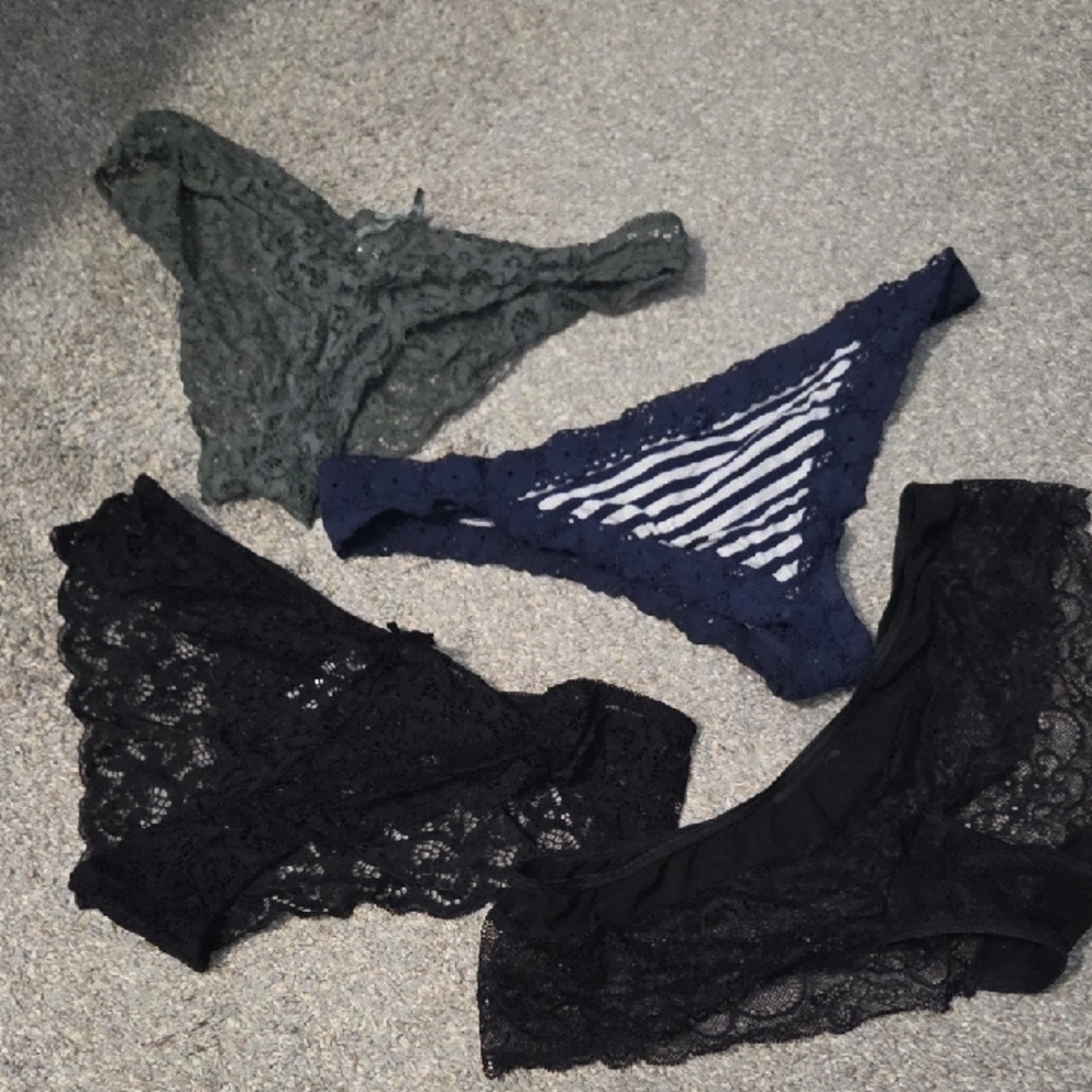 Marilyn Monroe Lace Panties Set - Black, Green, Navy